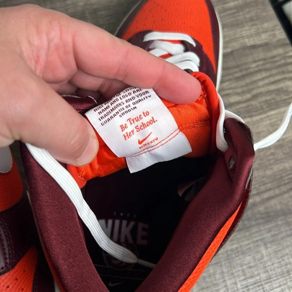 Nike Dunk High Be True To Her School Size 10.5 - Picture 4 of 10